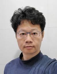 顏士淨教授